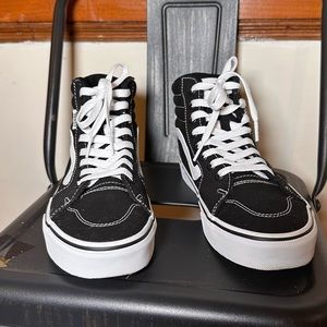 Sk8-hi Classic black vans